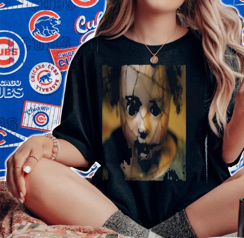 Vintage Halloween Art Spooky Doll Face Classic T-shirt t-shirt