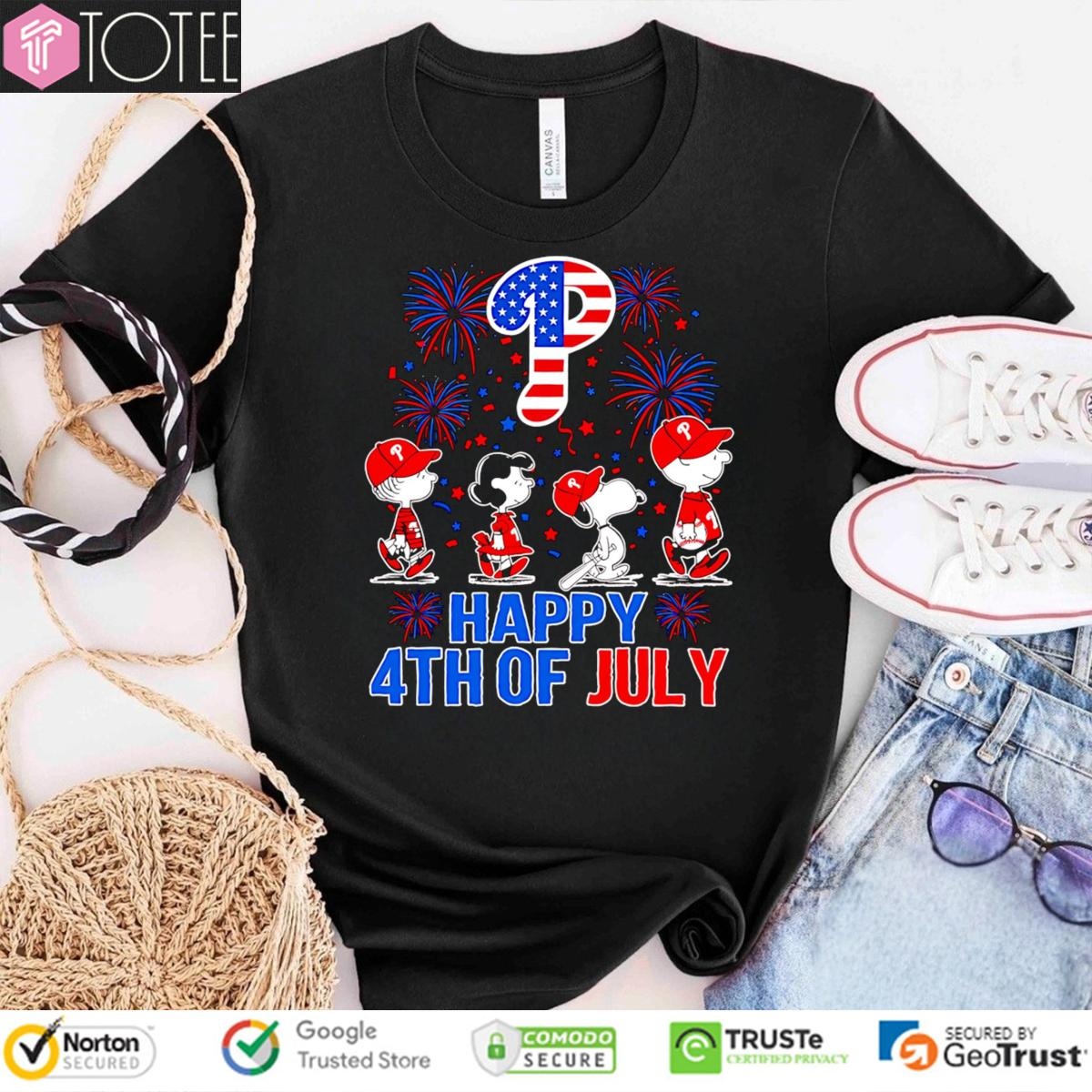Peanuts Snoopy Philadelphia Phillies Fireworks Happy 4Th Of July T-shirt